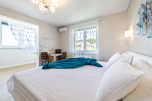 «Deluxe Apartment ЖК Атаман 112» 3х-комнатная квартира