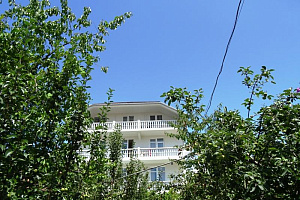 Гостевые дома Адлера на первой береговой линии, "Арт-Софи" на первой береговой линии - забронировать номер