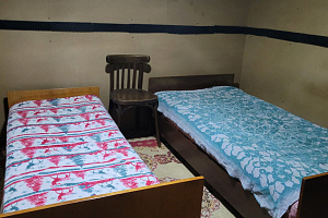 Гостиницы Владивостока с детьми, "Комфортная №4" комната с детьми
