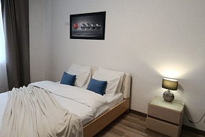 "AlexHome Строителей 9" 1-комнатная квартира