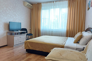 Гостиницы Краснодара с бассейном на крыше, 1-комнатная Платановый 12 с бассейном на крыше - цены
