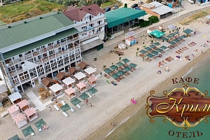 Отели Коктебеля рядом с пляжем, "Крым"-кафе рядом с пляжем - фото
