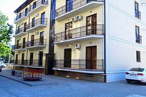 Квартиры Кабардинки с видом на море, 2х-комнатная Абрикосовая 21 кв 17 с видом на море