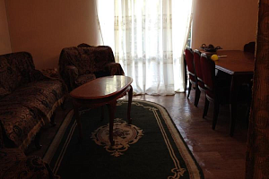 Квартиры Абхазии летом, 4х-комнатная Кодорское шоссе 61 кв 15 летом - снять