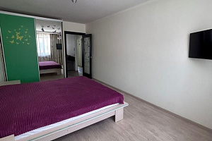 Квартира в , 2х-комнатная Комсомольская 190 - цены