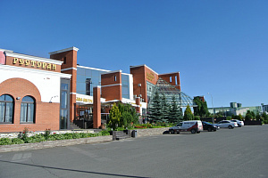 Гостиницы Ярославля с парковкой, "Ярославское Подворье" с парковкой