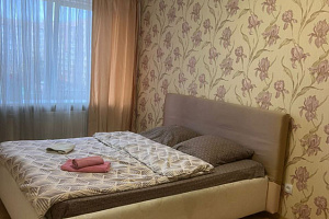 2х-комнатная квартира Морозовская 6