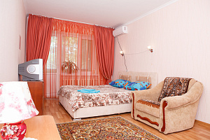 Квартиры Симферополя в центре, 1-комнатная Дружбы 62 в центре