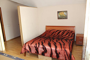 Квартиры Бердска 2-комнатные, "Охотник" мини-отель 2х-комнатная - цены