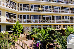 Отели Лазаревского с собственным пляжем, "Семейный Отель Ибра" с собственным пляжем - цены