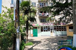 Квартиры Пицунды с кухней, 2х-комнатная Рыбзаводская 75 с кухней