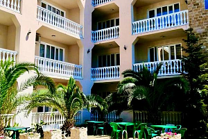 Пансионаты Дагомыса рядом с пляжем, "Мадагаскар" семейный клуб-отель рядом с пляжем