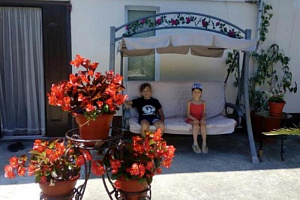Рейтинг гостевых домов Абхазии, Лакоба 2-й переулок 33 рейтинг - раннее бронирование
