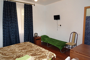 Мотели в Пицунде, комнаты в 2х-комнатной квартире с отдельным вхоАгрба 11/1 кв 28 мотель - раннее бронирование