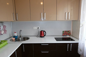 Квартиры Пицунды с кухней, 3х-комнатная Агрба 9/2 кв 23 с кухней - раннее бронирование