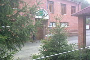 Гостиницы Красноярска с размещением с животными, "Загородный клуб" гостиничный комплекс с размещением с животными