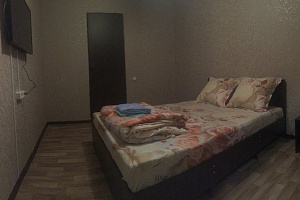 Квартиры Батайска 3-комнатные, "Уют" 3х-комнатная