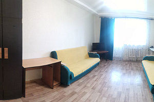 Мотели в Томске, 3х-комнатная Набережная Озера 26 мотель