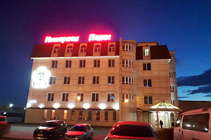 Гостиницы Южно-Сахалинска рядом с аэропортом, "Империал Палас" у аэропорта - фото