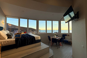 "С панорамой моря и гор" апартаменты