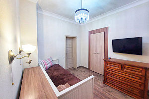 Квартиры Ялты 2-комнатные, 2х-комнатная Чехова 18 2х-комнатная - цены