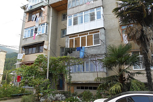 Отдых в Абхазии на неделю, 2х-комнатная Абазгаа 47/4 кв 7 на неделю - фото