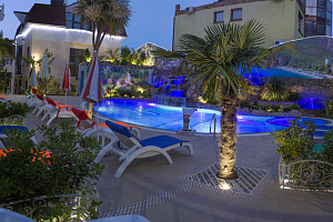 Отели Алушты с собственным пляжем, "Villa Valentina" с собственным пляжем - забронировать номер