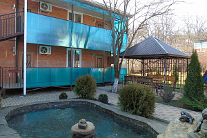 Гостиницы Хадыженска с бассейном, "Skazka" с бассейном - фото