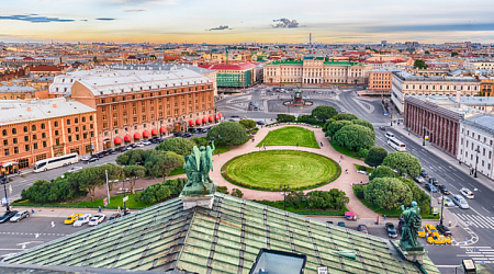 ТОП-8 отелей Санкт-Петербурга с бассейном и спа 2026