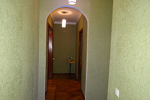 Квартиры Абхазии 2-комнатные, 2х-комнатная Абазгаа 35/7 кв 20 2х-комнатная - снять