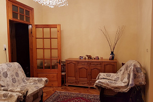 Квартиры Абхазии с кухней, 3х-комнатная Кодорское шоссе 20 с кухней