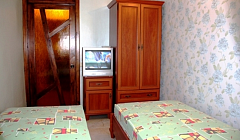 Фото объекта «2х-комнатная квартира Голицына 30 кв 53 в Новом Свете», 2