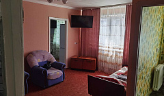 Фото объекта «2х-комнатная квартира Спортивная 21 в п. Ягодное (Магадан)», 2