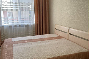 2х-комнатная квартира Орджоникидзе 84к5 эт 3