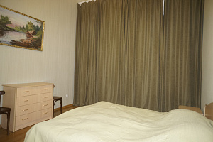 Отели Ленинградской области в горах, "На Набережной" 2х-комнатная в горах - цены