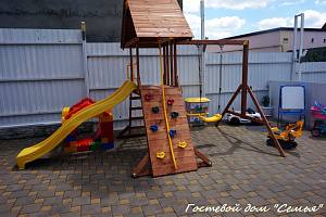 Частный сектор Кабардинки с детской площадкой, "Семья" с детской площадкой - раннее бронирование