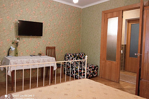 Отели Кисловодска в горах, "002_Дзержинского 47" 3х-комнатная в горах - забронировать номер