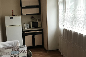Квартиры Абхазии на месяц, 2х-комнатная Абазгаа 39/4 на месяц - снять