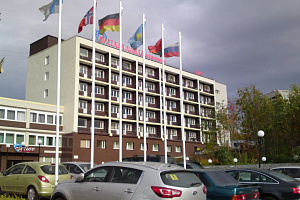 Гостиница в Мурманске, "69 Параллель" - фото