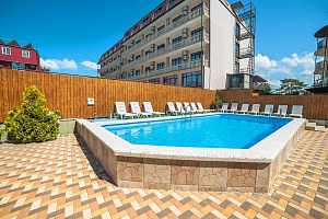 Отели Новомихайловского с подогреваемым бассейном, "Relax" с подогреваемым бассейном - забронировать номер
