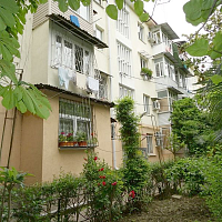 1-комнатная квартира Ялтинская 10