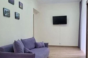 2х-комнатная квартира Космонавтов 12