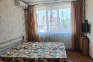 База отдыха в , уютные комнаты в 3х-комнатной квартире Рыбзаводская 81 кв 48 - цены