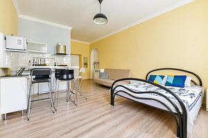 Комната в , "RentalSPb Антоненко 3" апарт-отель - цены