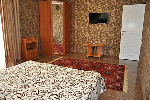 3х-комнатная квартира в мини-гостинице Воина А Шембелиди 10 в Витязево фото 3