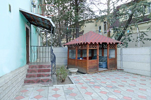 Квартиры Алушты 1-комнатные, 1-комнатная с отдельным двориком Ленина 56 1-комнатная - цены