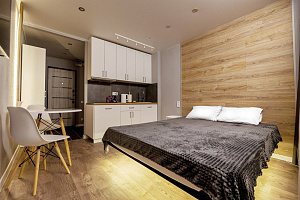 Квартиры Мурманска 3-комнатные, "Уютная в Центре Мурманска"-студия 3х-комнатная - цены