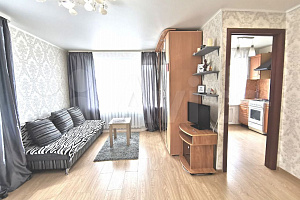 1-комнатная квартира Парфёнова 40