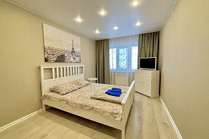 2х-комнатная квартира Яновского 4А