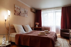 1-комнатная квартира Широкая 21